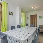 Apartment Katja Njivice