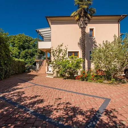 Apartman Katja Njivice