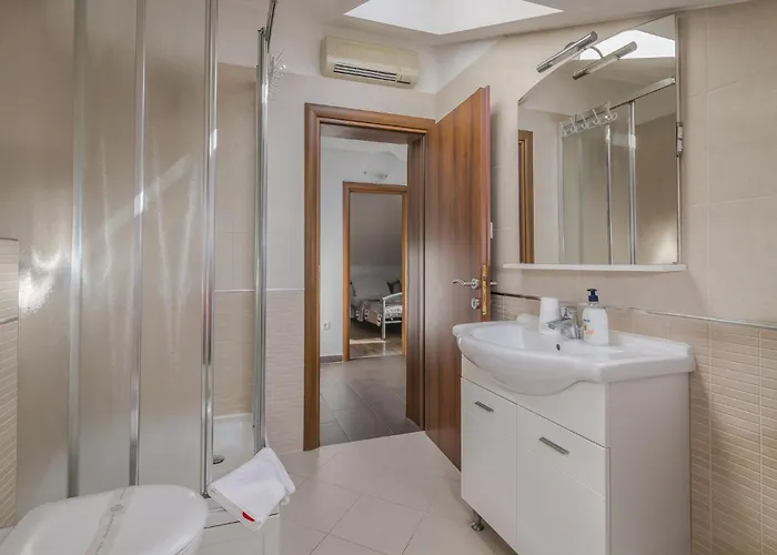 Katja Apartman Njivice