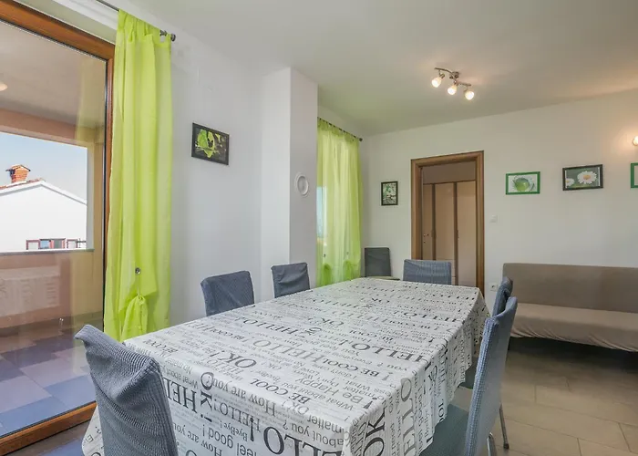 Lägenhet Katja Njivice
